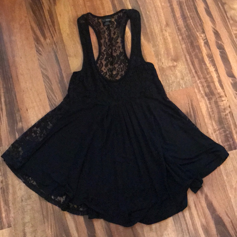 Black lace sleeveless top